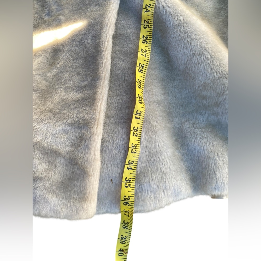 1960s Cream Faux Fur Coat 1960s Handmade faux fur collared button up coat. S - Picture 7 of 15